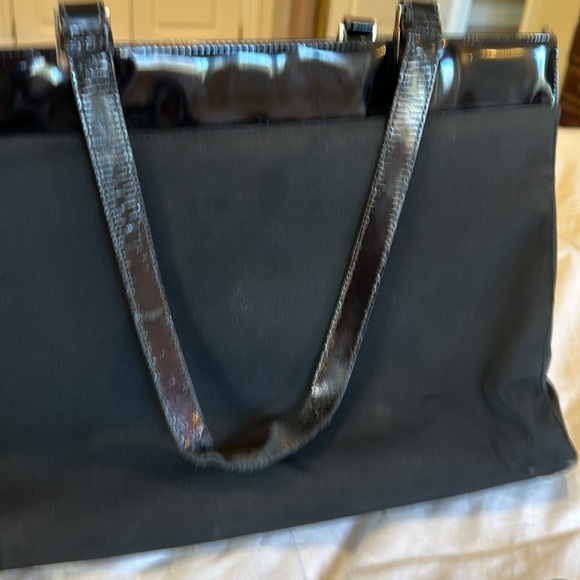 AUTHENTIC GUCCI BAG - Picture 5 of 7